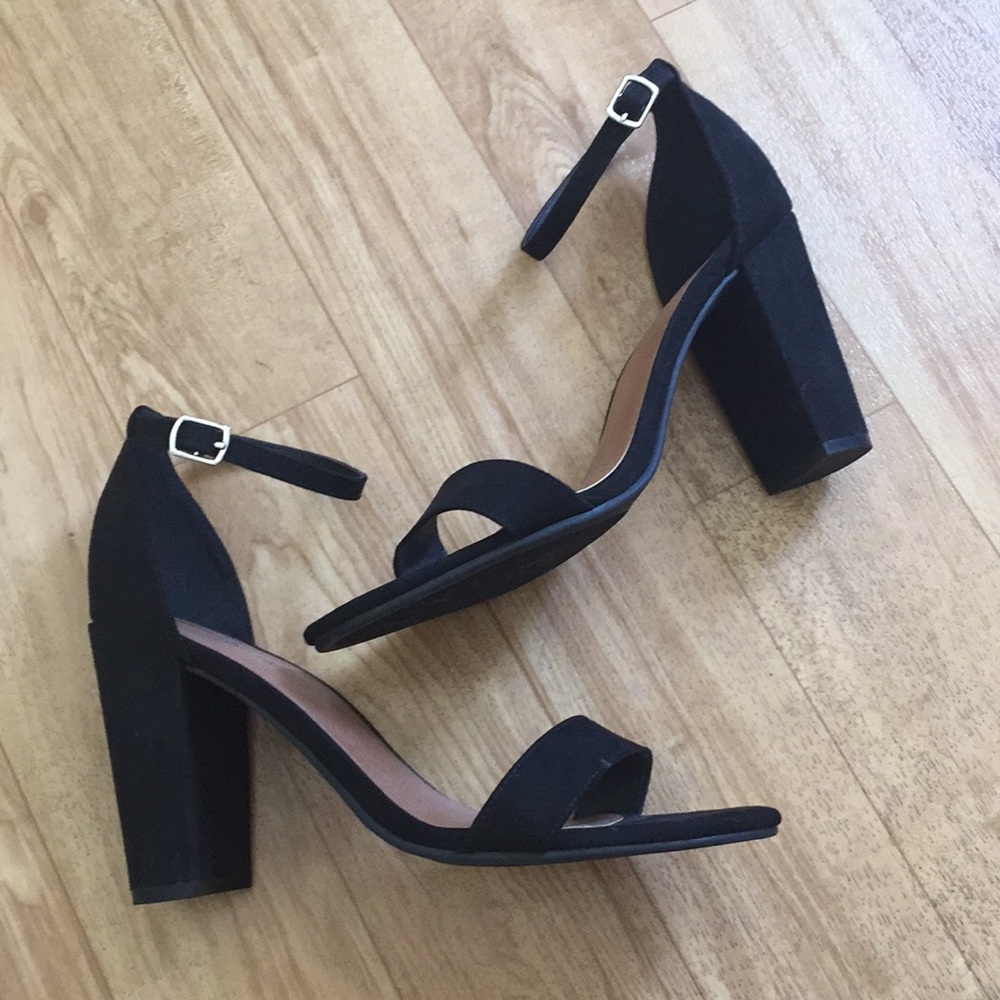 Black ankle strap blocked heel